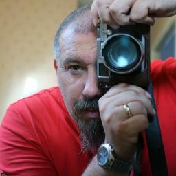 AlunLs's profile picture. HI, i'm Alun, i'm into photogrphy bouldering wildlife
 and walking