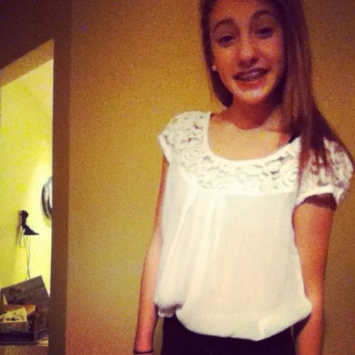 kik me: NOWLIVEYOURLIFE and fallow me on istagram: Hot_pink13h