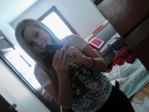 SavannaHuntsma1's profile picture. Hey my name is Savanna, im 13 yrs old, I like 2 go horse back riding, and 2 hang with my friends:)