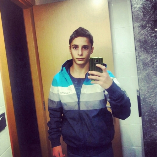 albeeert_7's profile picture. Disfruta tanto como puedas!:)