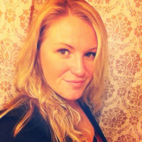 Download this Ashley Robbins picture Download this Ashley Robbins picture