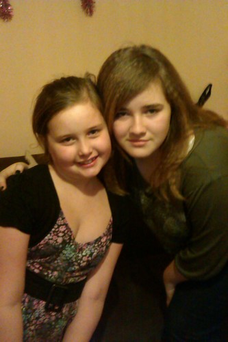 chels3033's profile picture. hi, I'm a history geek and write funny tweets I follow back p.s I love you I cant stop looking at you .. puts down mirror lol x