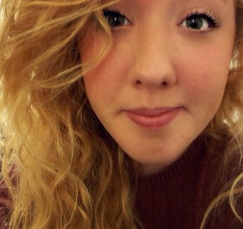 I'm Makayla, and I like sweaters and horror movies.