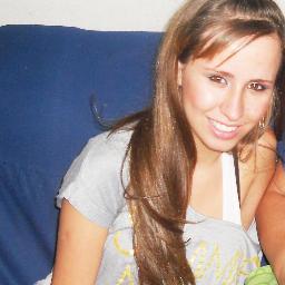 Este Twitter é invisível e só pode ser lido por pessoas lindas #RT  o que se identificar com você ♥ ♪]* Namorando,17 anos,Leão.Juúh loirinha & Willian S.