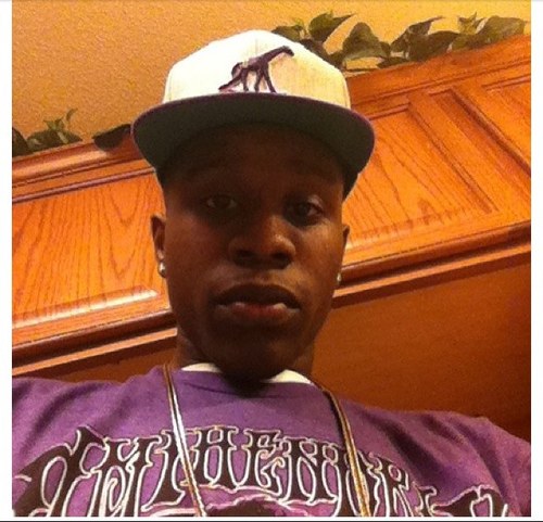 Basically I love Money, Now hit the follow button and ill follow you back!!!!! CHING CHING