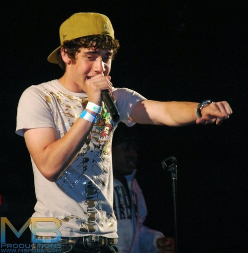 DylanWilkins32's profile picture. I produce music and sing, play guitar, piano, football, basketball, lacrosse