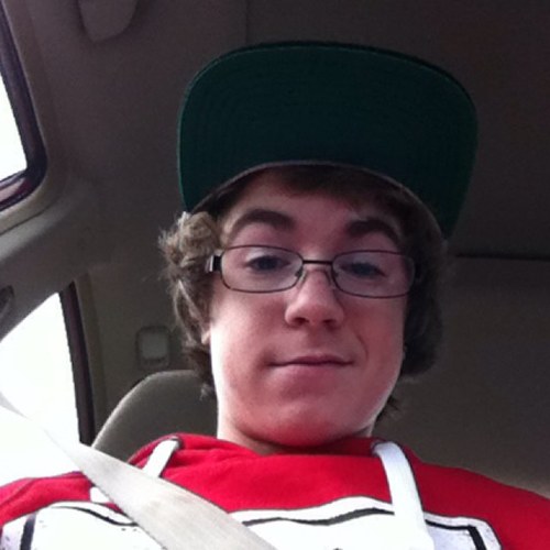 BrycenAmoroso's profile picture. Skater kid and just likes to have a good time