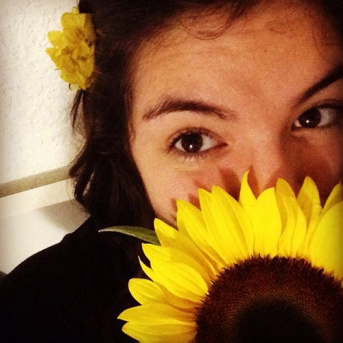 i love God. i love life. i love people. . . i also love sunflowers and kaleidoscopes.