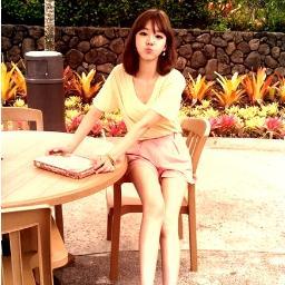 อั น ย อ ง ~ ชื่ อ โ ย เ ย แ ต่ ไ ม่ ขี้ แ ย (?) น่ า รั ก มุ้ ง มิ้ง ปุ อิ้ ง เ ย เ ย้;บ้ า น ส อ น ม า ดี มี ร ถ ขั บ โ ท ร ศั พ ท์ ถ่ า ย รู ป ไ ด้