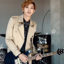 1st Official Fansite for our Happy Virus Prince 'Park Chanyeol'. This Twitblog share about Park Chanyeol and has many about EXO