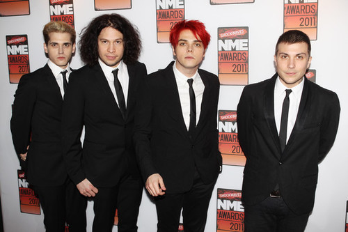 MCRmyWA's profile picture. One day, your life will flash before your eyes. Make sure it's worth watching. -Gee Way
