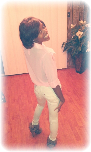 ayeeee ^__^ . im TAKEN ♥ '