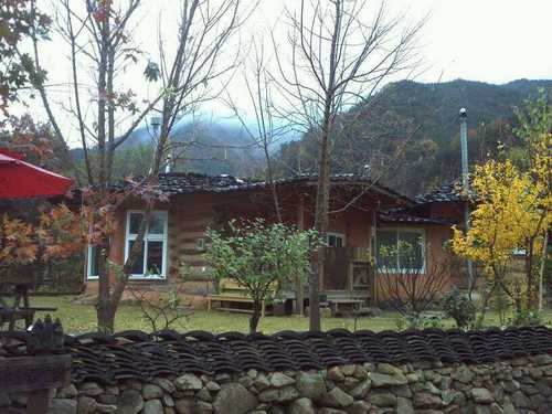 sok307's profile picture. 평온한 산골에서 사는 즐거움을 아는, 지금은 직장이 대전권으로 옮기는 바람에 5도2촌을 하고 있는 중년 남자.