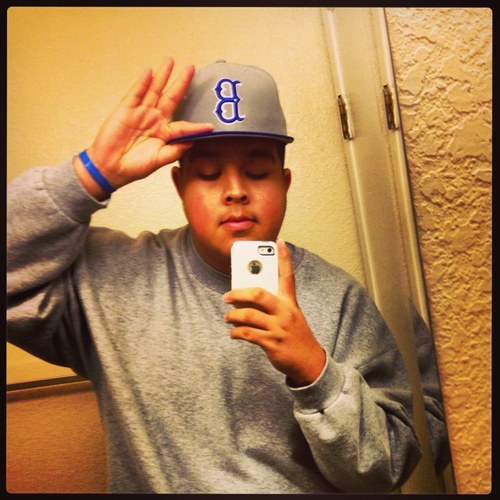 I'm 19|#Gemini| Standing 6'2| get to know me:) Follow Me & Ill Follow Back:) / #TeamTall #LakerGang/ #RaiderNation/ #DodgerNation