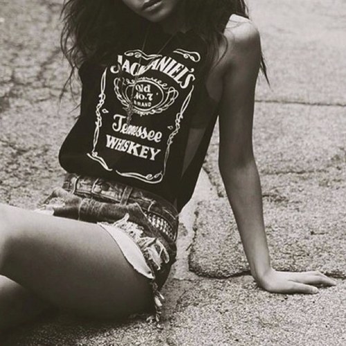 SooSarcastic's profile picture. People think I'm kidding but really im just a mean bitch making fun of you.
#twittBFF @tangirlblackout