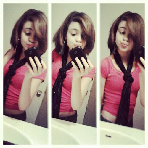 Follow M E (: