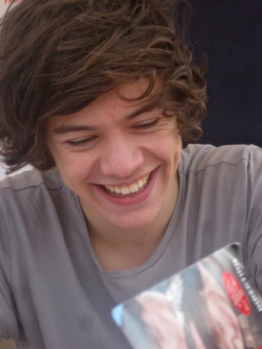 eppyharry's profile picture. Dear @onedirection...i love you, that's all. ♥
