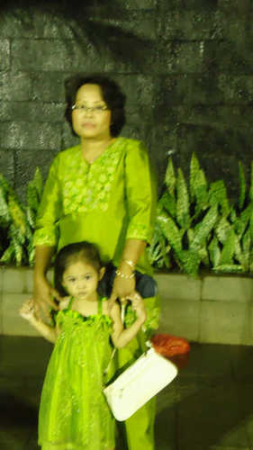 Seorang istri dari Misdy Alfreidy. Seorang mama dari Aghytta, Marina, dan Baby.