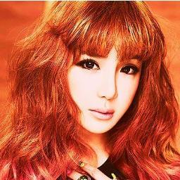 สวัสดีค่ะ ฉัน บมมี่ หรือ park bom จาก2ne1:) เป็นคนบ๊องๆ ขี้เล่นแต่ไม่เล่นขี้ ฉันเพิ่งเล่นทวิตคะ ยังไงก็ช่วยสอนฉันด้วยนะคะ