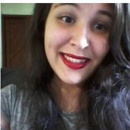 Eu erro. Perco a paciência e me estresso facilmente. Choro por besteira e dou risada do nada. faceb:http://t.co/j9aqZt19