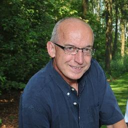 Bedrijfseconoom en auditor, voormalig MT lid en concerncontroller SOWECO. Eigenaar Landgoed De Barkel:vergaderingen, trainingen.