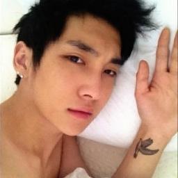 Minjun : My'Boo @Sir_Marlboro. ไม่ทักจะรู้จักตัวตนกูหรอ ? #GuEang  #ยืมเมจ
