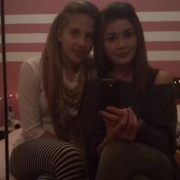 Hi. I'm a Directioner. I training gymnastic. I live in Croatia. :) Follow me, I follow back! 3