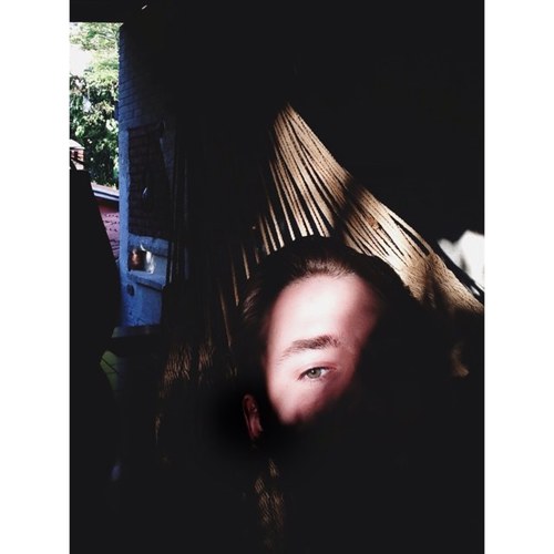 Photgrapher