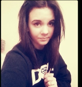 Follow me, i follow back. 232e34a2
