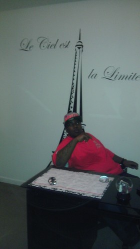 Sex, money, ima let you feel in the blank