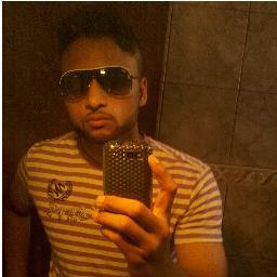 saymomanzzanno's profile picture. 