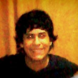 'll follow you follow me;) 
Siganme los sigo de vuelta ;)