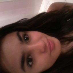 Sou directioner, 
  sou louca, doida, idiota , menos perfeita..
         amo minha familia, meu amigos..
                 .. então siga-me ;)