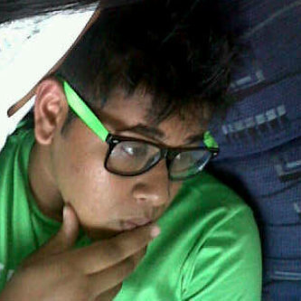 ByronBMotilall's profile picture. an AWESOME, Friendly, nerdy dude who loves watching and playing soccer/* MUFC*\  ppl mention 4 a follow bck BBM pin:2934D3CC