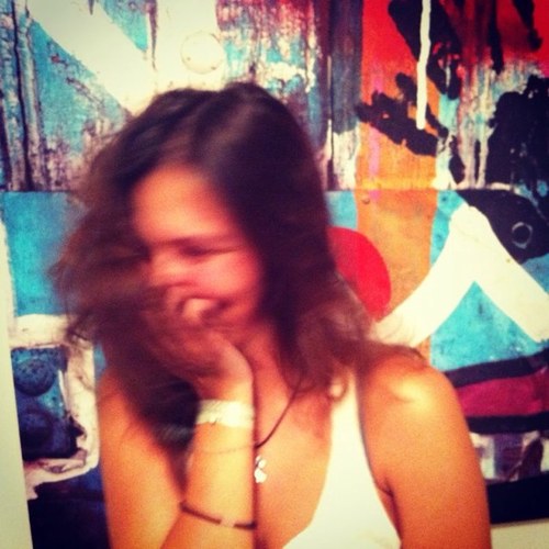 TooChildishBlog's profile picture. Hey, i'm a writter/film director! LOL, i'm an idiot! :/
 @AustinMahone & @Savan_Kotecha follow.