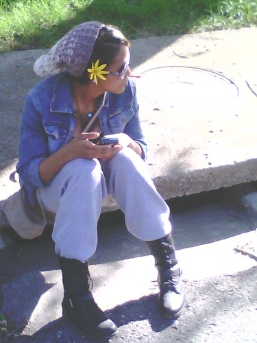 i just wanna Live YoUnG & WiLd & FrEe,,BLOW IT LOUD & never stop doin me.SSOO follow if your lookin 4 a real perspective/ @thtsWIGGY... PEACE ;D @ChachiiBabie