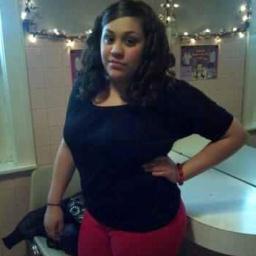 Sinqlee, 19 Yrs, Puerto Rican :]