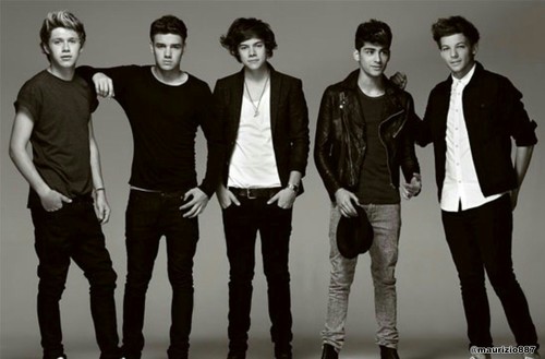 2 girls letting our imaginations run wild! We write #imagines, one shots and fanfics in our favourites. (: