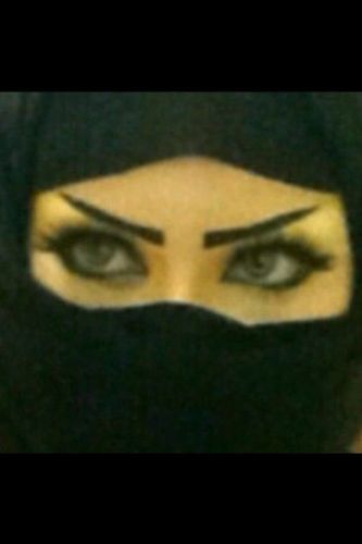 تكفه تعال واكسر عيون اللي قالوا جيته مستحيله