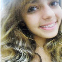 ''Quem sou eu? Sou a alegria de quem me Ama, a tristeza de quem me Odeia e a ocupação de quem me Inveja''