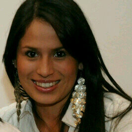 Comunicadora social y periodista de la Universidad de La Sabana. Experiencia en comunicación organizacional, bienestar laboral y servicio al cliente.
