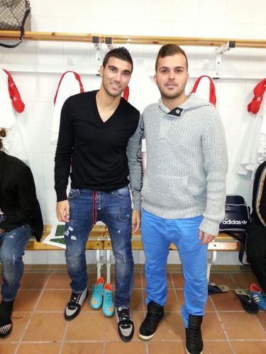 Deporte:futbol / Musica:casi toda / Equipo:♥FC Barcelona♥ / Pelicula:Diario de Noa / ♡Carnaval ▶ 3×4♡ Don Andrés Iniesta