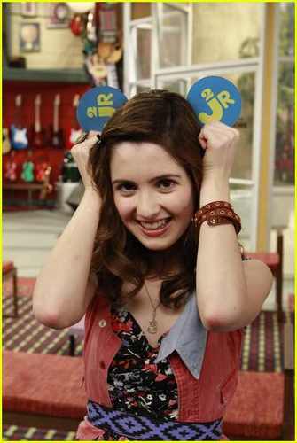 Ally here! i write song for austin! my friends are dez austin and trish im 15 #ttaken by @leaustinmoon he is mine back off