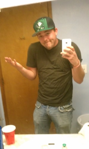 I'm me just a man in a women's world. I love sports and coaching little league baseball. I love to make sexy times n wiskey is my drink so drink