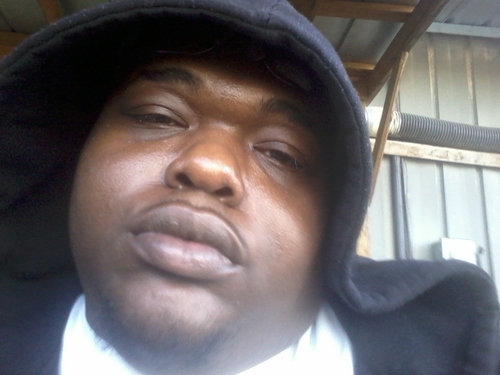 If u kno who i am u kno how i roll. i really jus dnt giv a fuk. ha! want to kno me ask hell u gt a mouth use it. IG@bg69kg