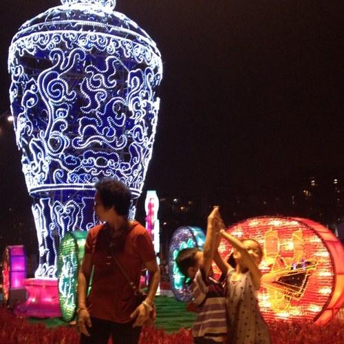 westernzheng's profile picture. VIP van, VIP buss, RV seat, VIP seat,