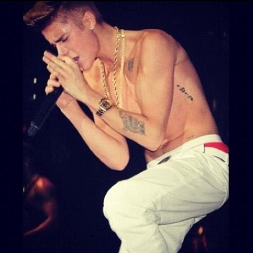I love justin drew bieber!!