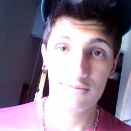 Na real eu tenho nojo desse Bonde moralista mesquinho e preconceituoso!
