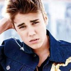 Justin: aquel Chico que Dice nunca digas Nunca, y que nunca te rindas en tus sueños, aquel chico quue me ha mantenido fuerte este es mi idolo *-*