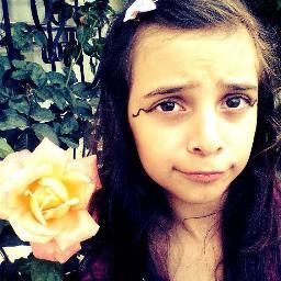 Tengo 11 años, me gusta estar con mis amigas, me interezan los chicos y amo la divercion...Y no se olviden de preguntar en http://t.co/Zpj1XYbI :D